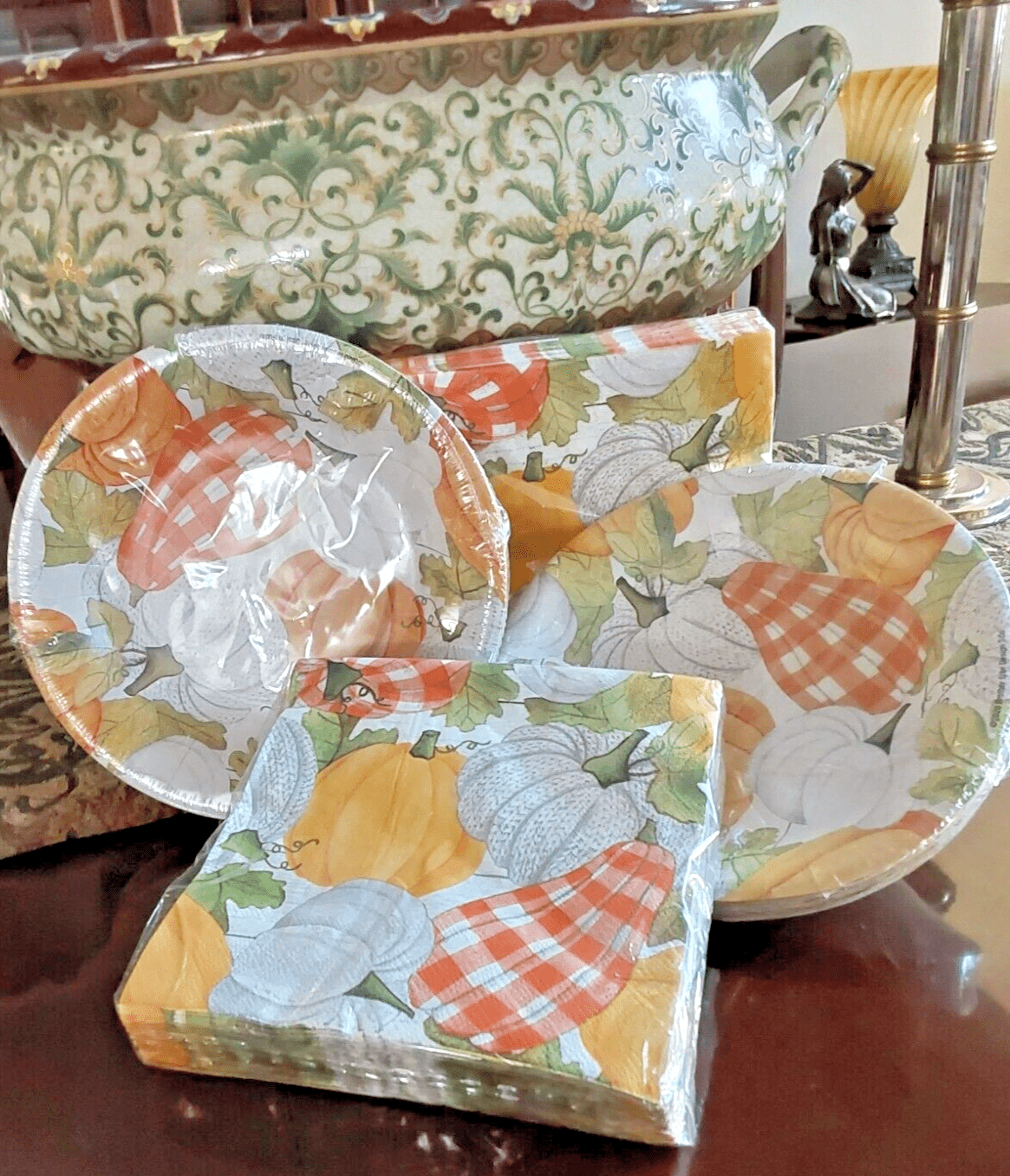 brother Sister Home & Garden:Greeting Cards & Party Supply:Party Supplies:Party Tableware & Serveware Thanksgiving Fall Pumpkins Paper Plates, 40 Dessert Plates 100 Napkins Bundle