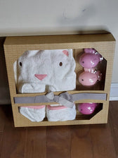 Grasslands Road Baby:Bathing & Grooming:Towels & Washcloths Grasslands Road Cat Hooded Cotton Towel with Bath Toys Set ~ 27 in x 37 in ~ NWT