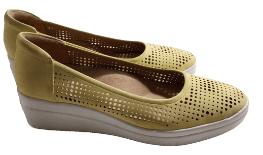 Naturalizer Clothing, Shoes & Accessories:Women:Women's Shoes:Comfort Shoes Naturalizer BNWT "Sam" Size 10W Slip-on Wedge Womens Yellow Perforated Shoe NWOB