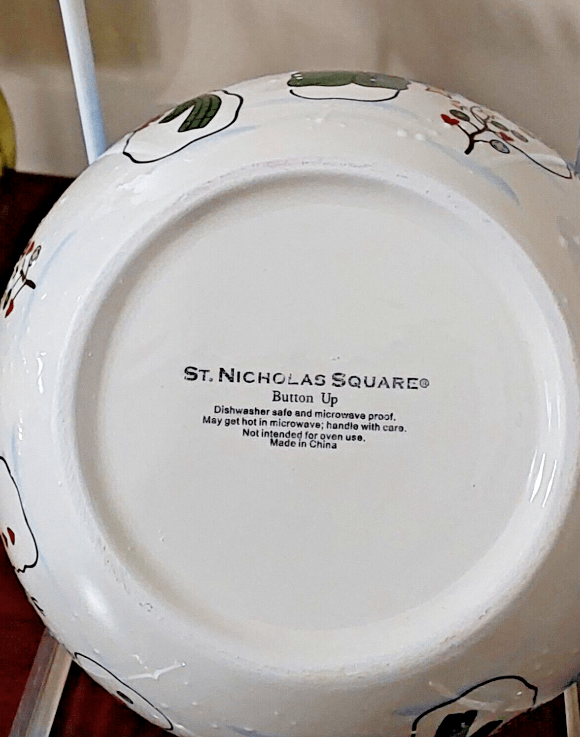 St Nicholas Square Home & Garden:Kitchen, Dining & Bar:Dinnerware & Serveware:Plates St. Nicholas Square Button Up 4 Salad Plates (8.5") & 4 Cereal Bowls (6") ~ Used