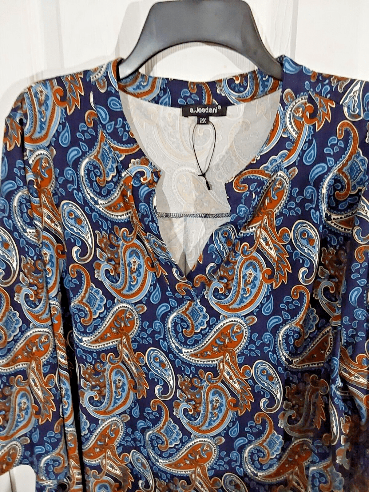 A. Jesdani Clothing, Shoes & Accessories:Women:Women's Clothing:Tops A. Jesdani Blue Brown Paisley Print 3/4  Sleeve Henley Style Knit Top Womens 2X